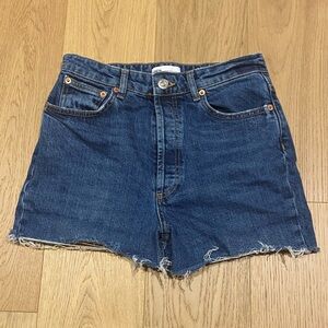 Zara Jean shorts, size 6, medium blue